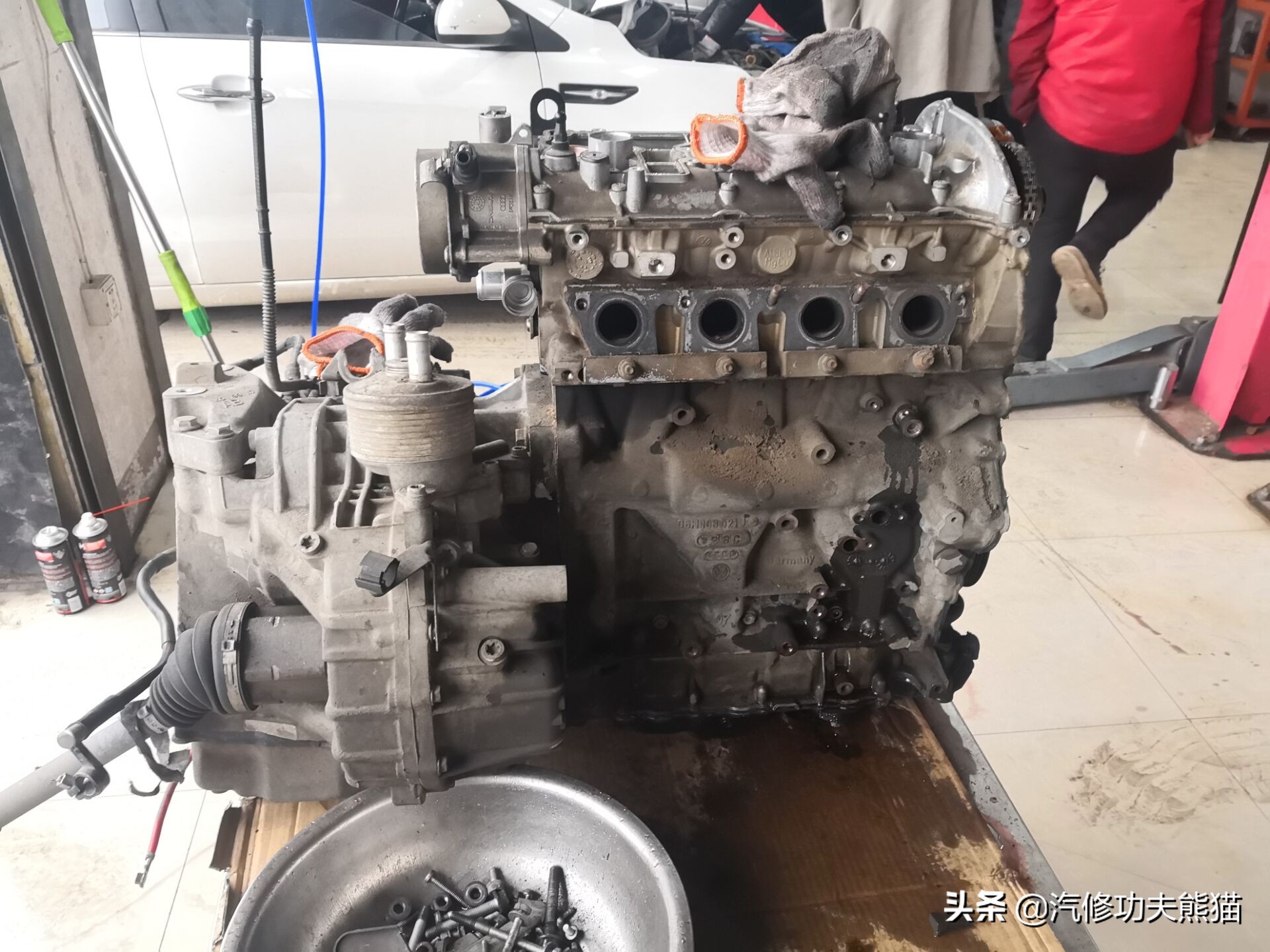 斯柯达明锐2010款2.0烧机油吗,09款斯柯达明锐1.6烧机油怎么解决