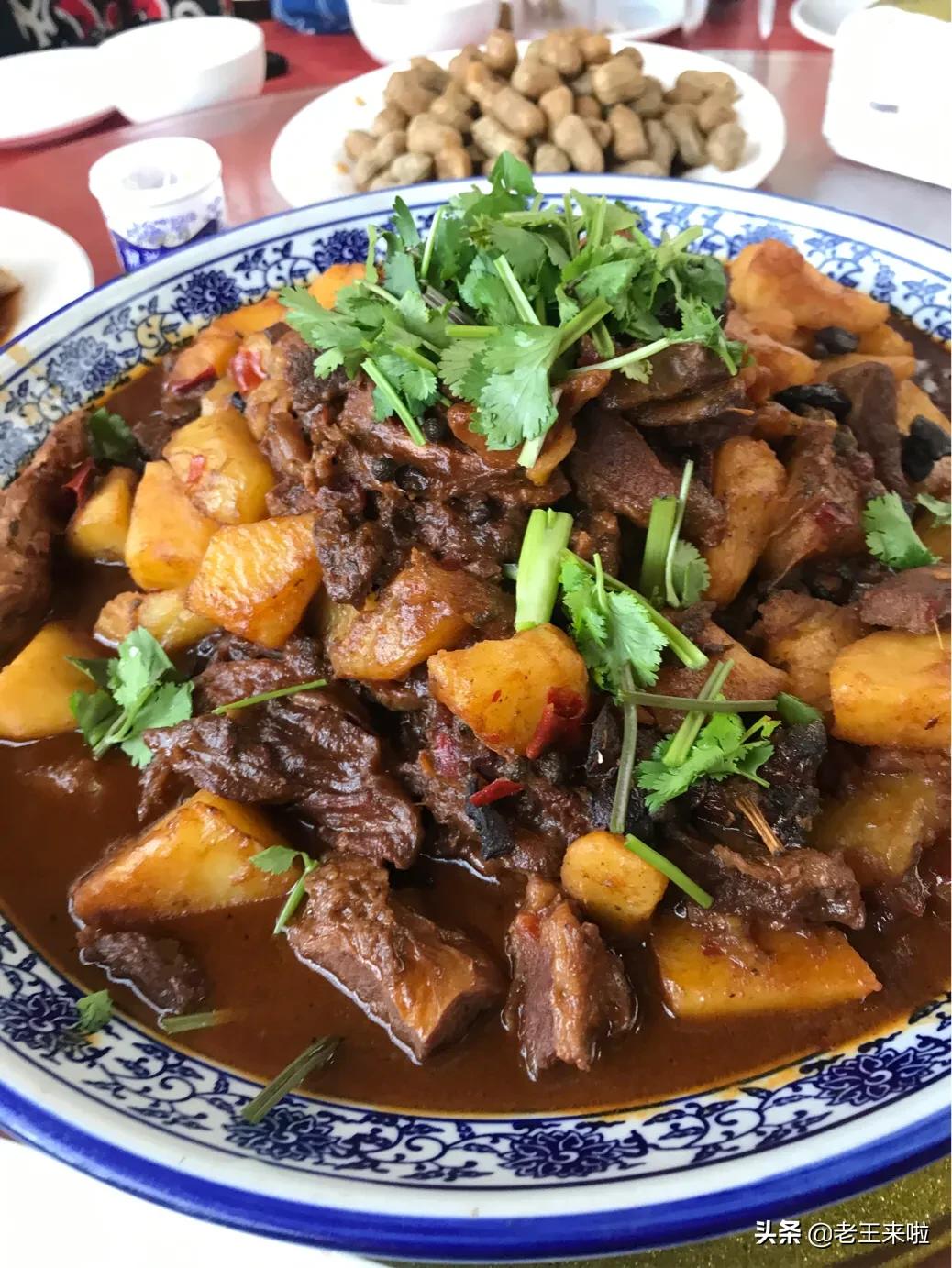 乡村农家乐红烧土鸡,棠张美食地锅鸡