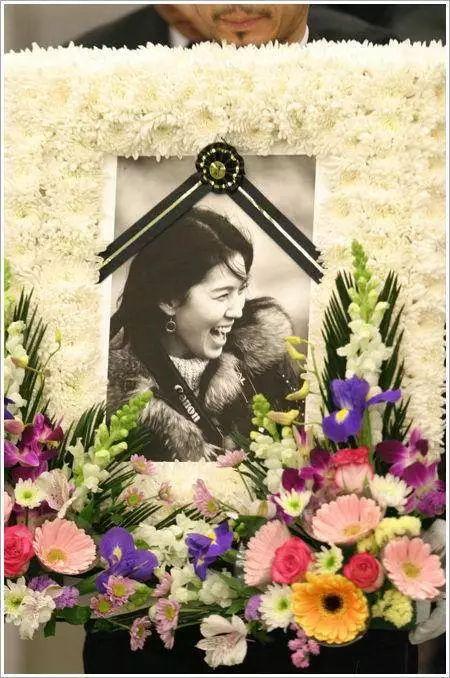 韩国娱乐圈*规则潜**曝光:被富豪玩弄,被迫演情色片,25岁自杀身亡