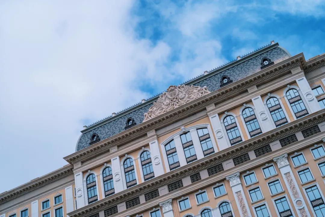 200元住总统套房,200块住酒店吃大餐