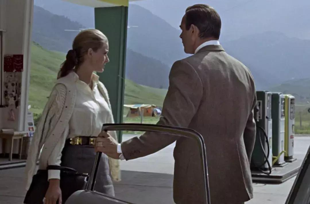 背部是门面一定要多练,背部的功能和起止点