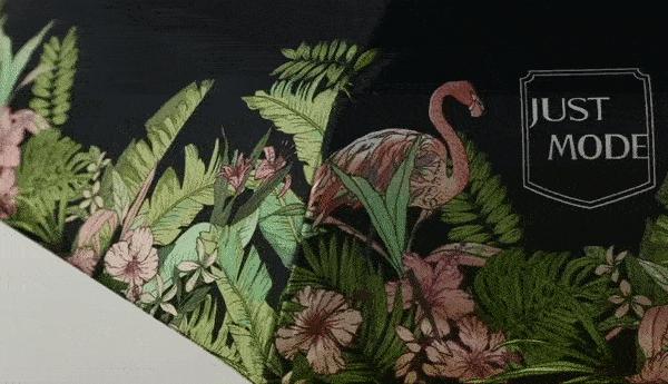 这把小黑伞3折卖89元一把，却有施华洛世奇水晶伞扣，太嚣张了吧