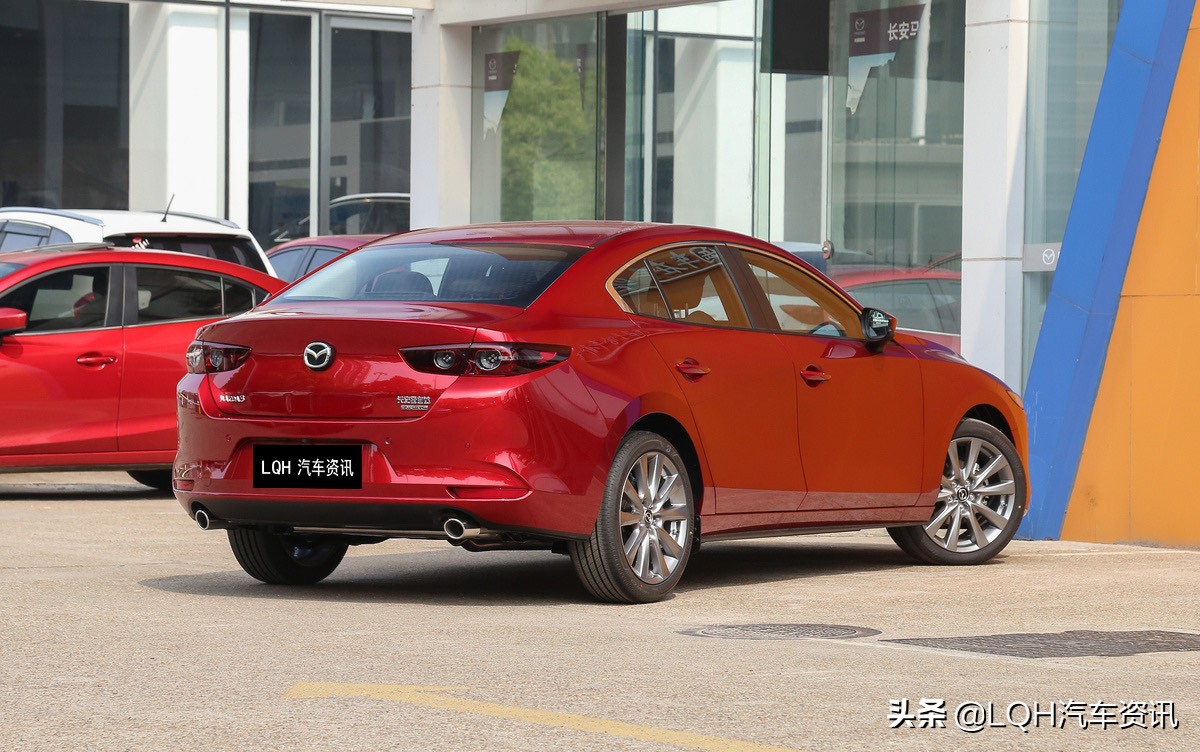 9.99万昂克赛拉可以自己加的配置,5万2千8的昂克赛拉