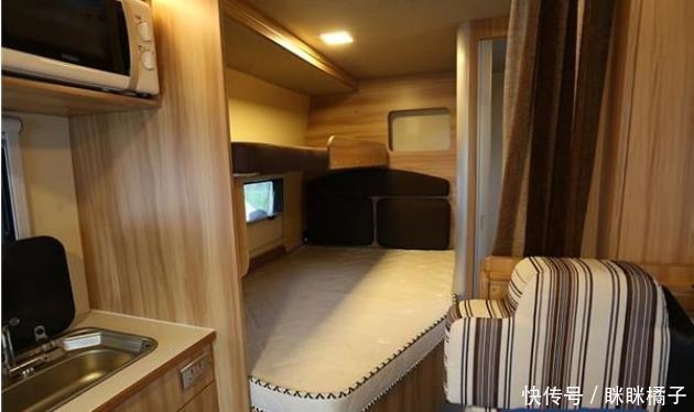 宇通5.99米自动挡中巴房车,看上去和普通车一样的房车