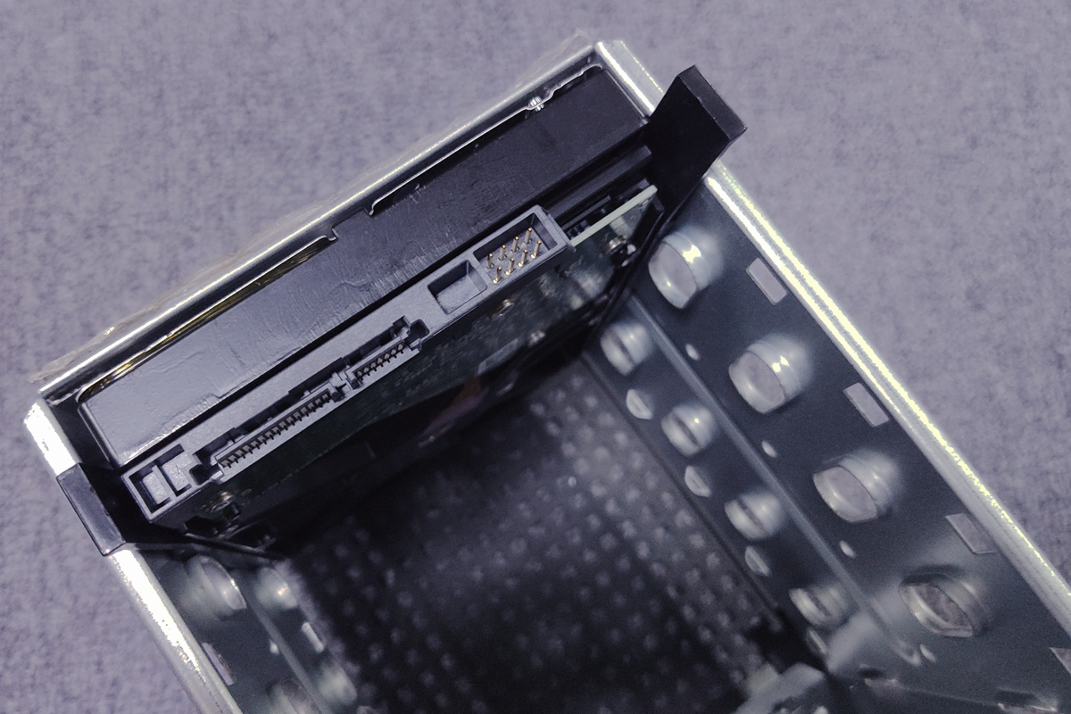 怎么给机箱升级硬盘,机箱升级机械硬盘