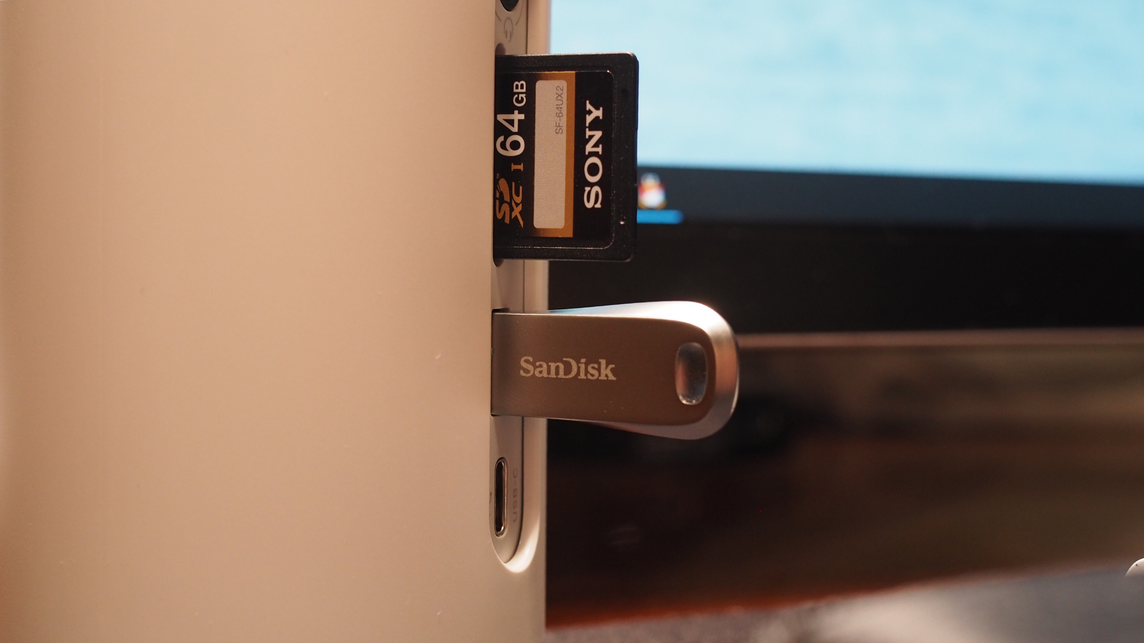 一个中年男人最后的“自留地”—晒晒我的桌面好物