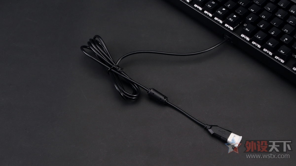 艾石头fe104机械键盘评测,艾石头ik6-m键盘评测