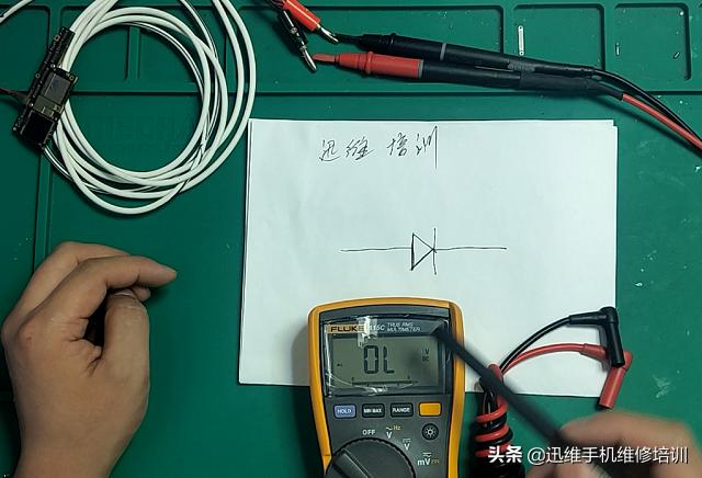 万用表如何测二极体,二极体万用表