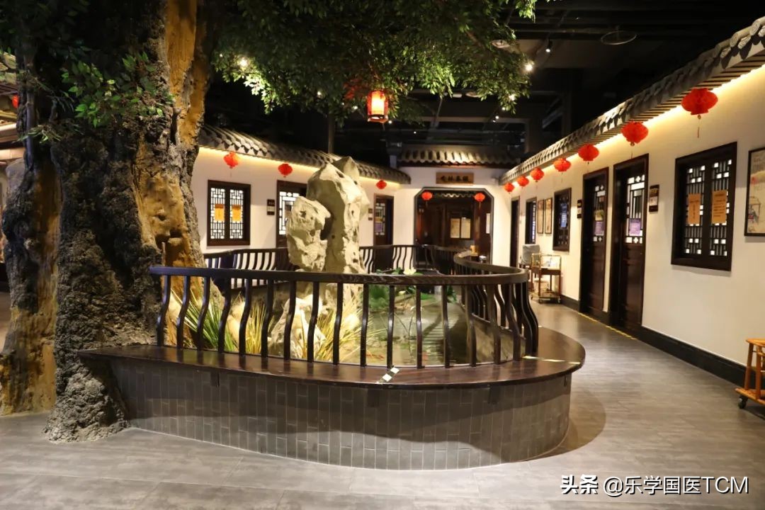 这里古韵犹存别具匠心游北京同仁堂中医馆品中医药文化