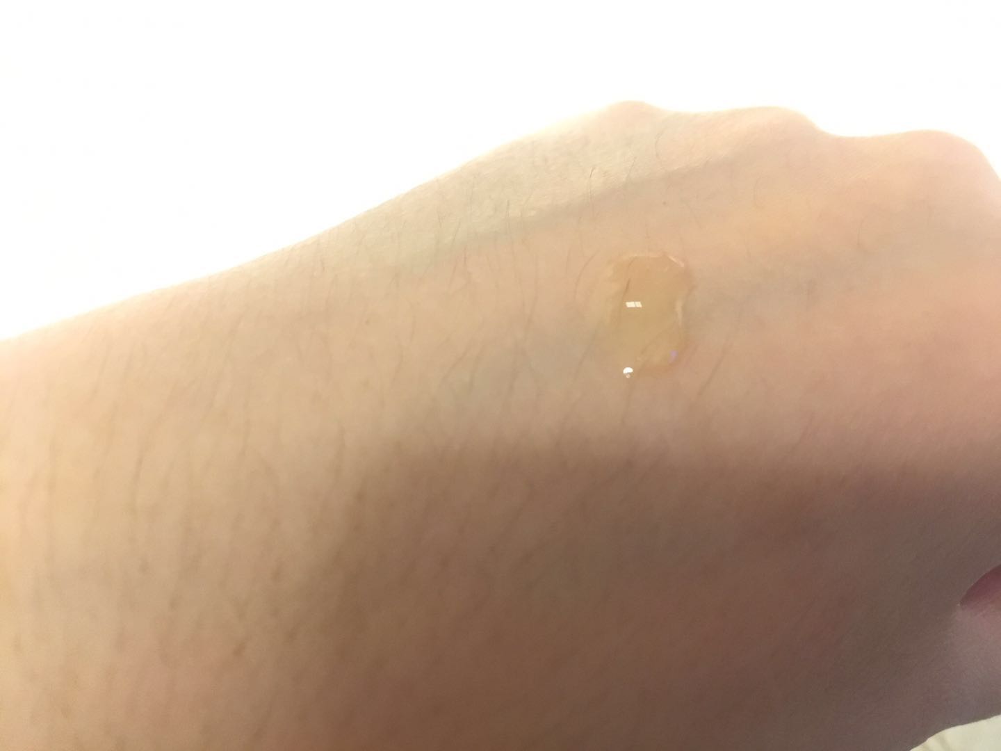 雅诗兰黛小棕瓶测评带货视频合拍,雅诗兰黛小棕瓶精华100ml辨真假