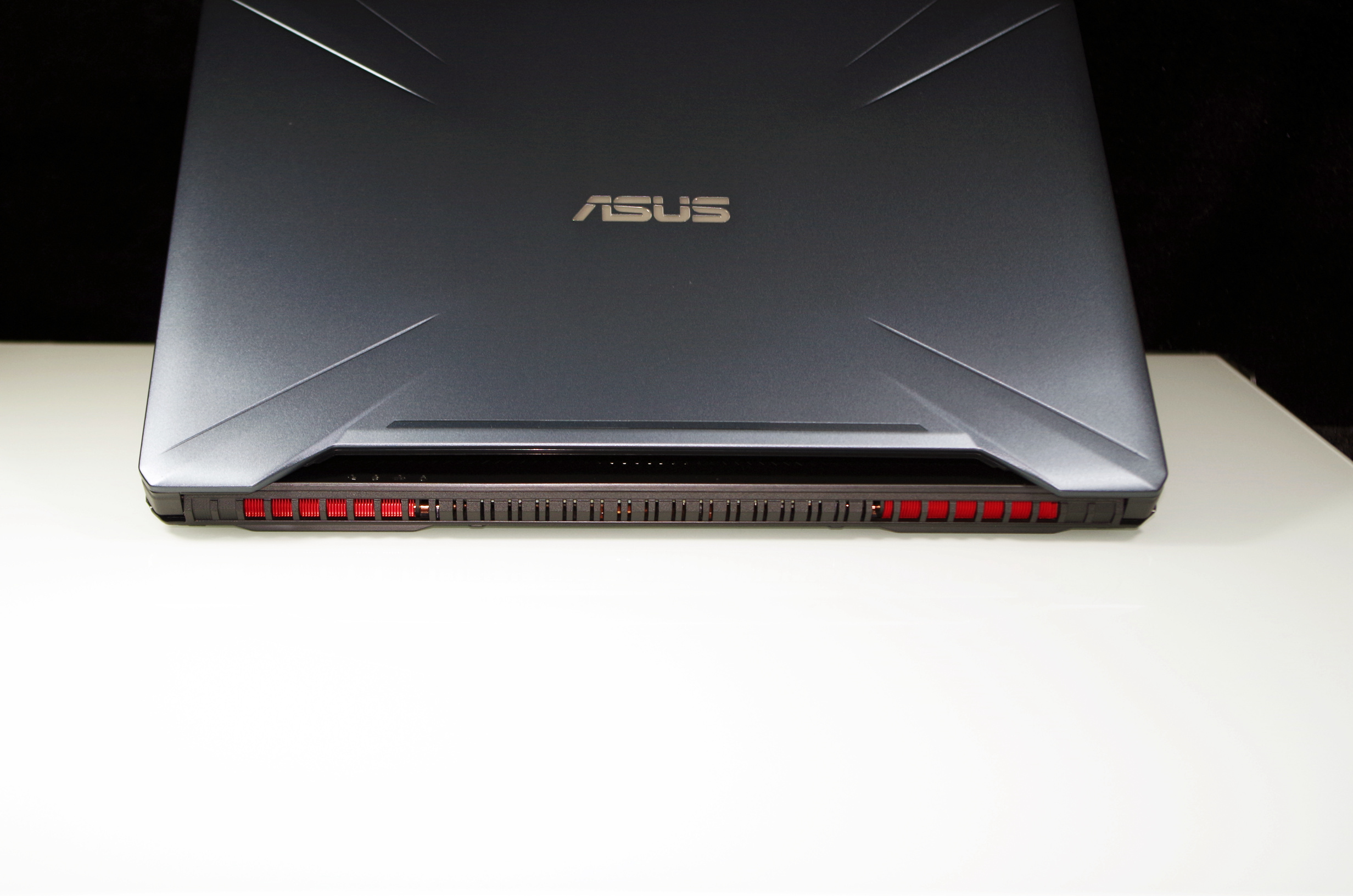 华硕飞行堡垒7怎么进入bios,华硕飞行堡垒7能加装机械硬盘吗