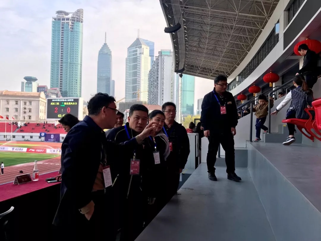 新赛季中乙联赛,武汉新华路体育场足球比赛