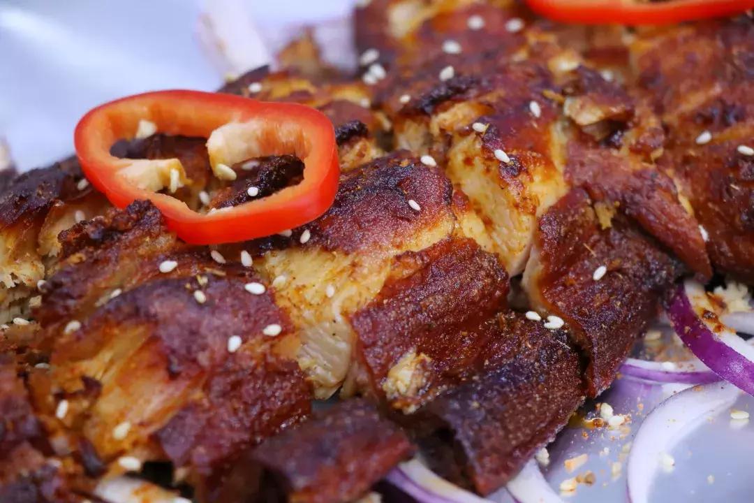 怎么可以吃兔兔？因为你没遇见它，千元水晶锅、5D餐桌让你炫目！