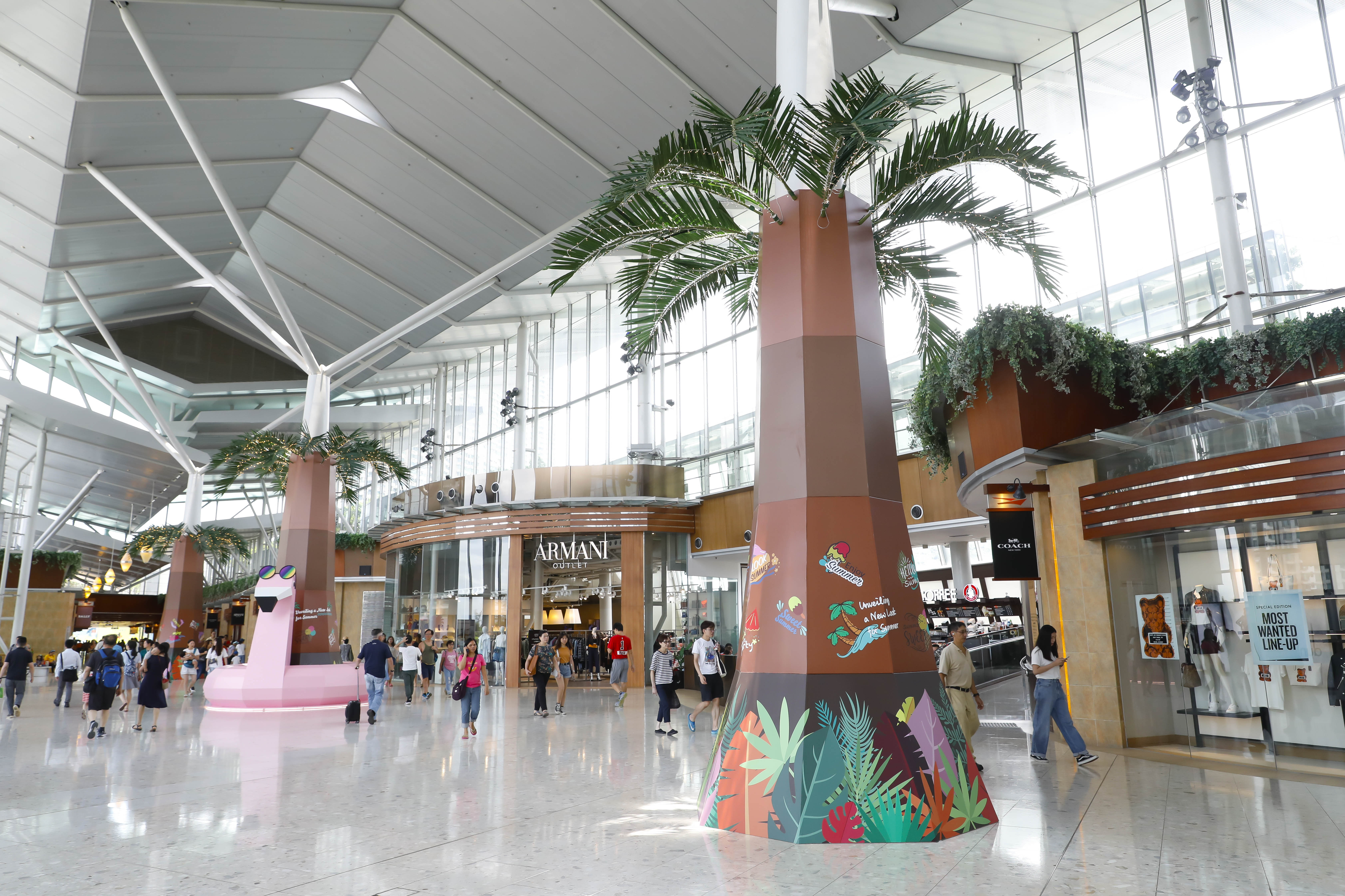 东荟城名店仓lululemon,异国风情打卡区