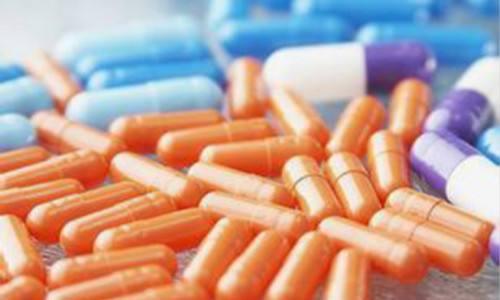 父亲40年使企业上市,儿子4年败掉40亿家产,富二代犯起错有多可怕