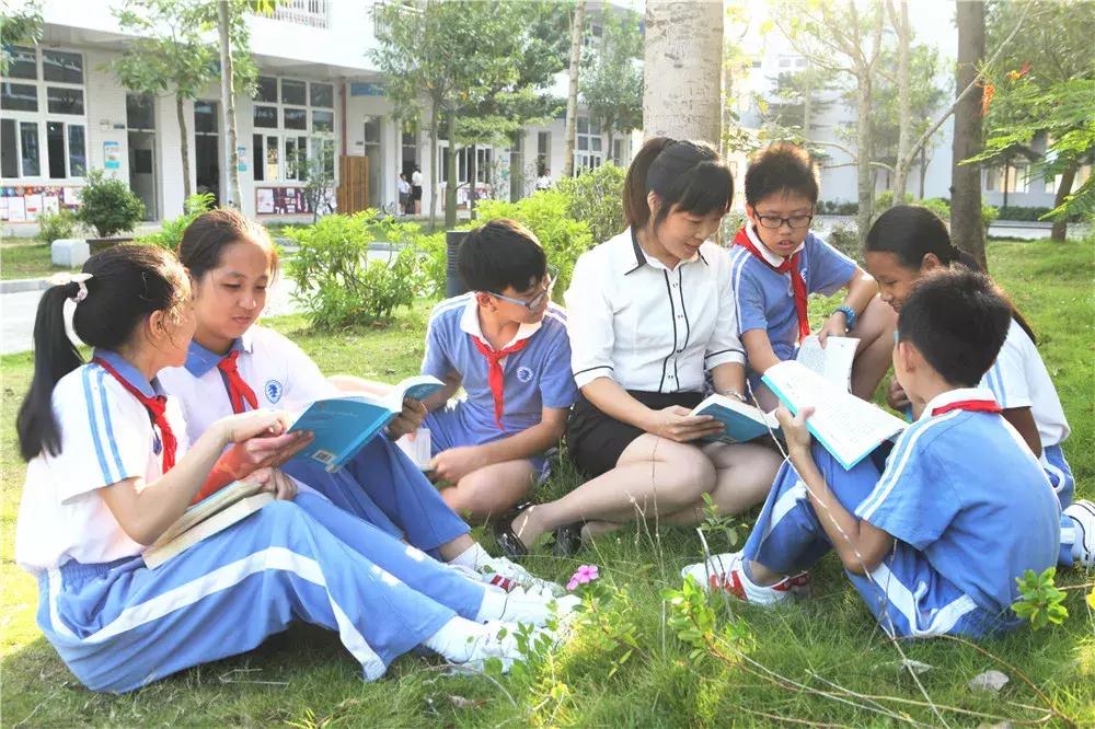 三尺讲台上的梦想,三尺讲台是我的梦想