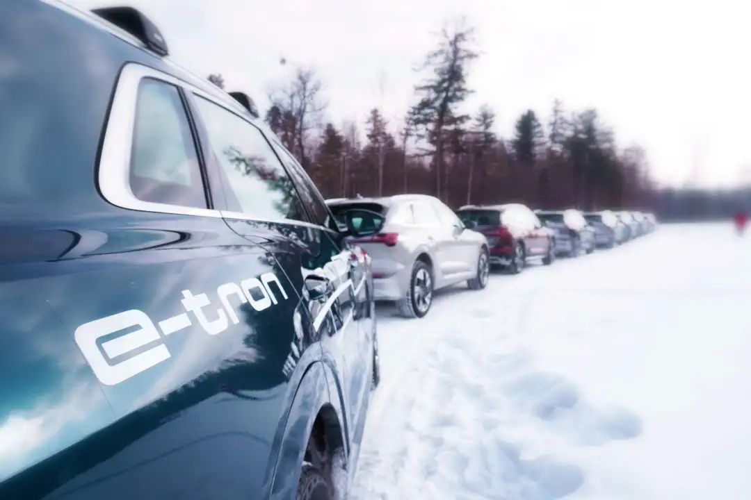 一键启动时光机,敢不敢穿梭回2020年伊始......