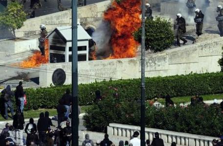 火烧靖国神社入狱了吗,火烧靖国神社被抓