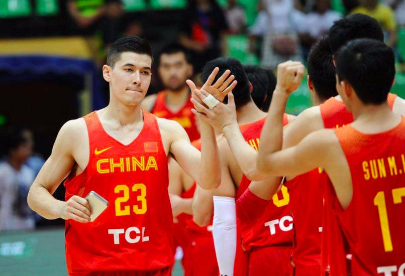 世界级强队该如何打造？女排三大特质，恰恰是中国男篮所或缺的