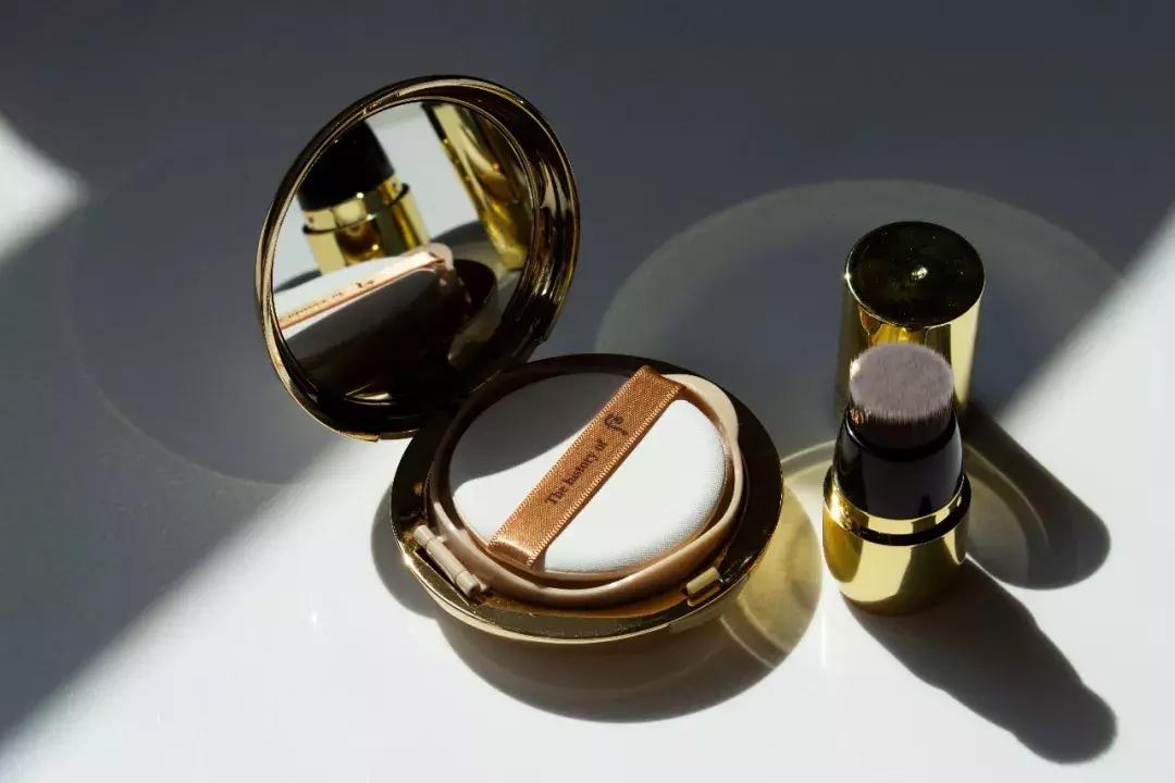 吹爆Angelababy、孟美岐的时装周生图,奶油肌用这些气垫打造