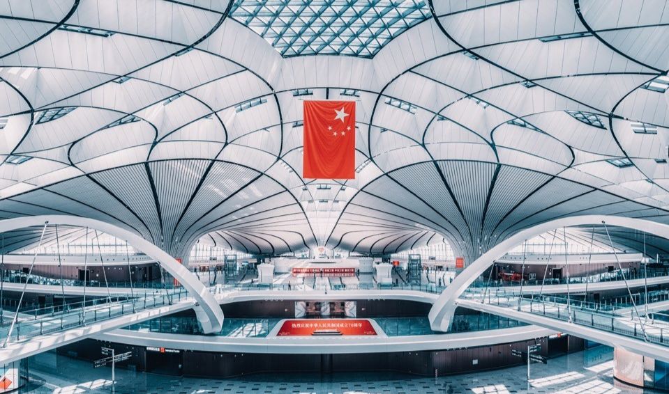 北京首都机场耗资多少钱,北京大兴机场耗资多少