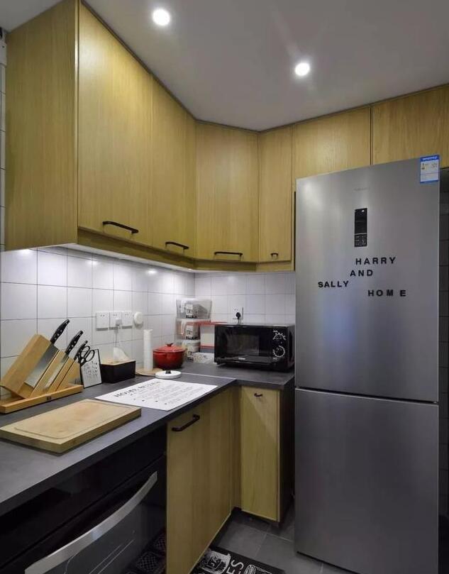 130平方3室2厅2卫装修效果图北欧 (2022年130平半包装修大概多少钱)