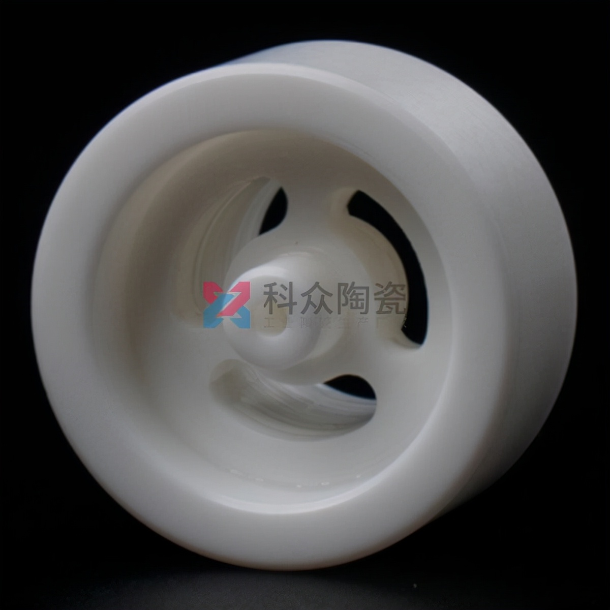 氧化锆陶瓷跟不锈钢哪个硬,氧化锆陶瓷和玻璃哪个好