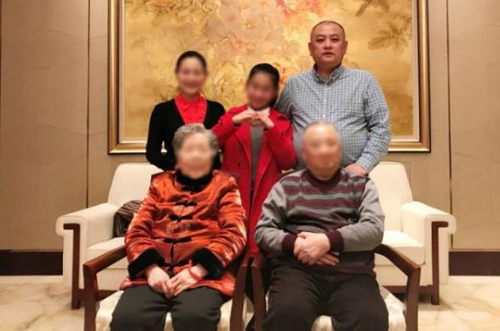 有机会当老师却跑去公安局当临时工一座城缅怀着一个人