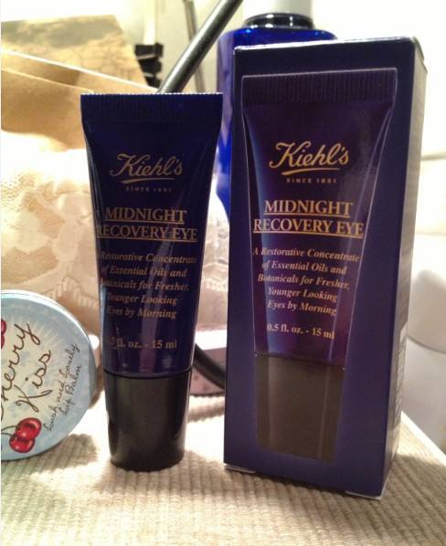 熬夜脸部急救面霜,熬夜必备保湿神器