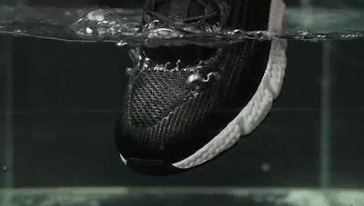 磁力按摩防水鞋,用强磁铁做摇步器