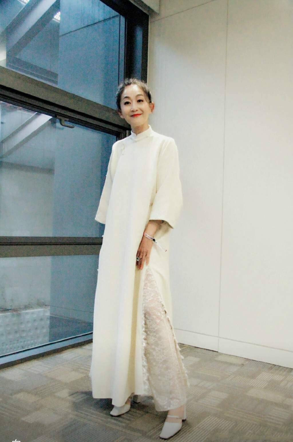 陈瑾穿白旗袍走红毯,陈瑾穿旗袍