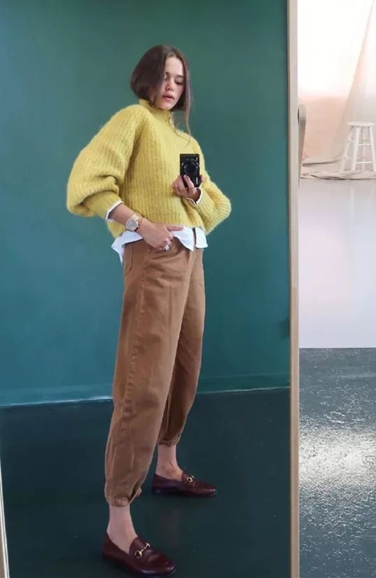 毛衣和卫衣哪个时尚一点好,卫衣与毛衣哪款好看