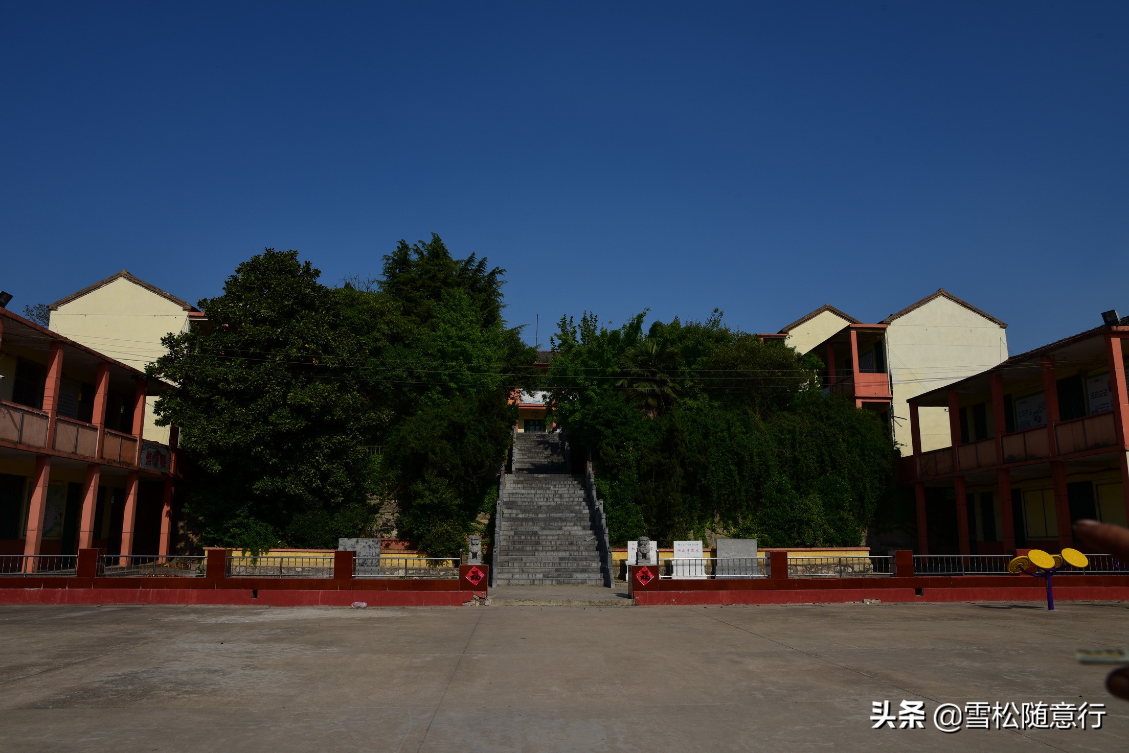 徐州铜山县茅村镇洞山村,一座充满异域风情的神秘寺庙