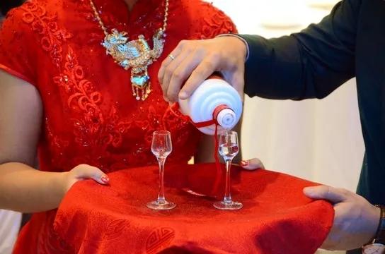 天津人结婚选日子,天津人结婚穿衣有讲究吗