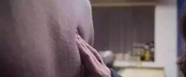 姚晨突然在微博大尺度谈“性”上热搜，背后的真正原因让人感慨