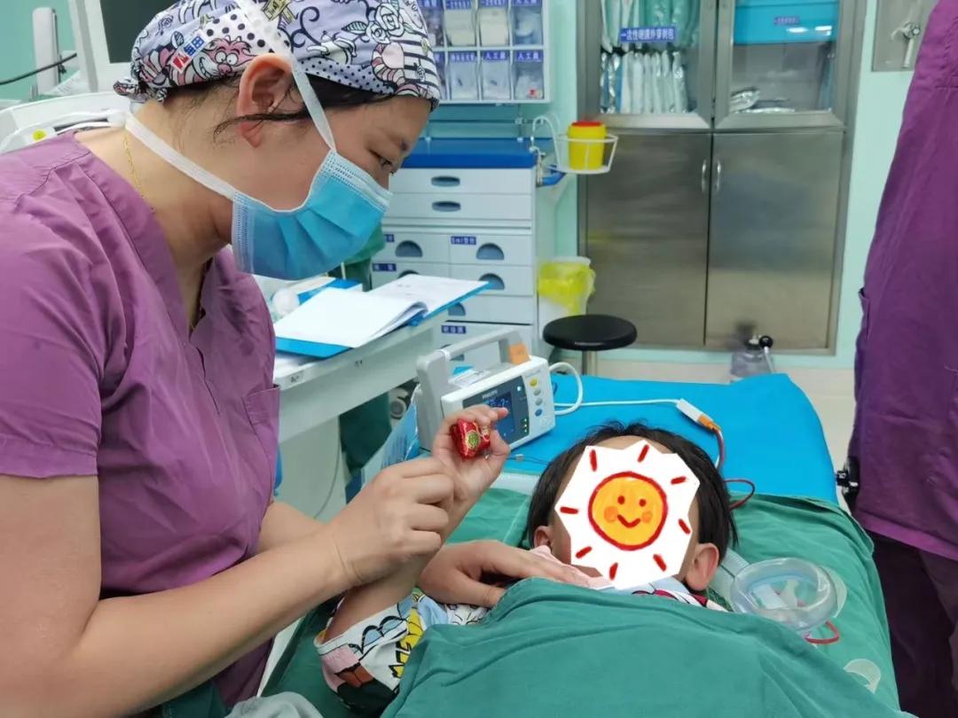 以心为灯愿作生命的守护天使图片,以心为灯愿做生命的守护天使