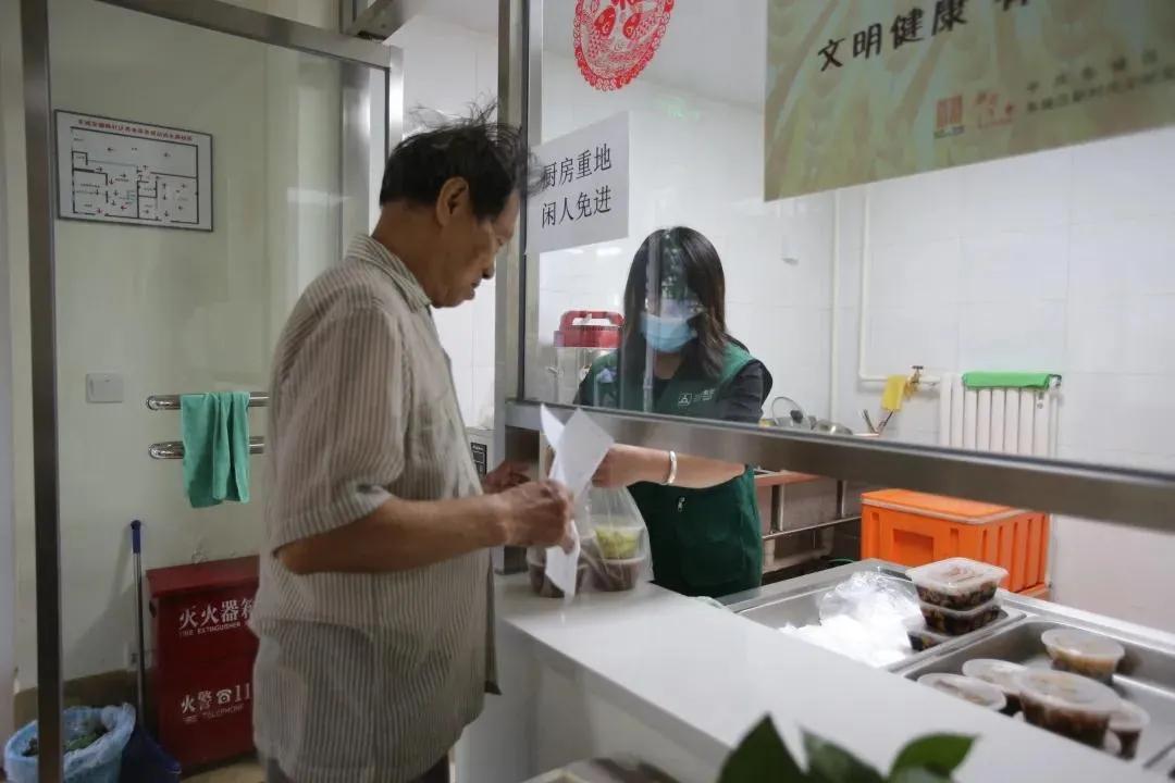 为民服务零距离主动上门解民忧,便民服务新举措暖心暖意解民忧