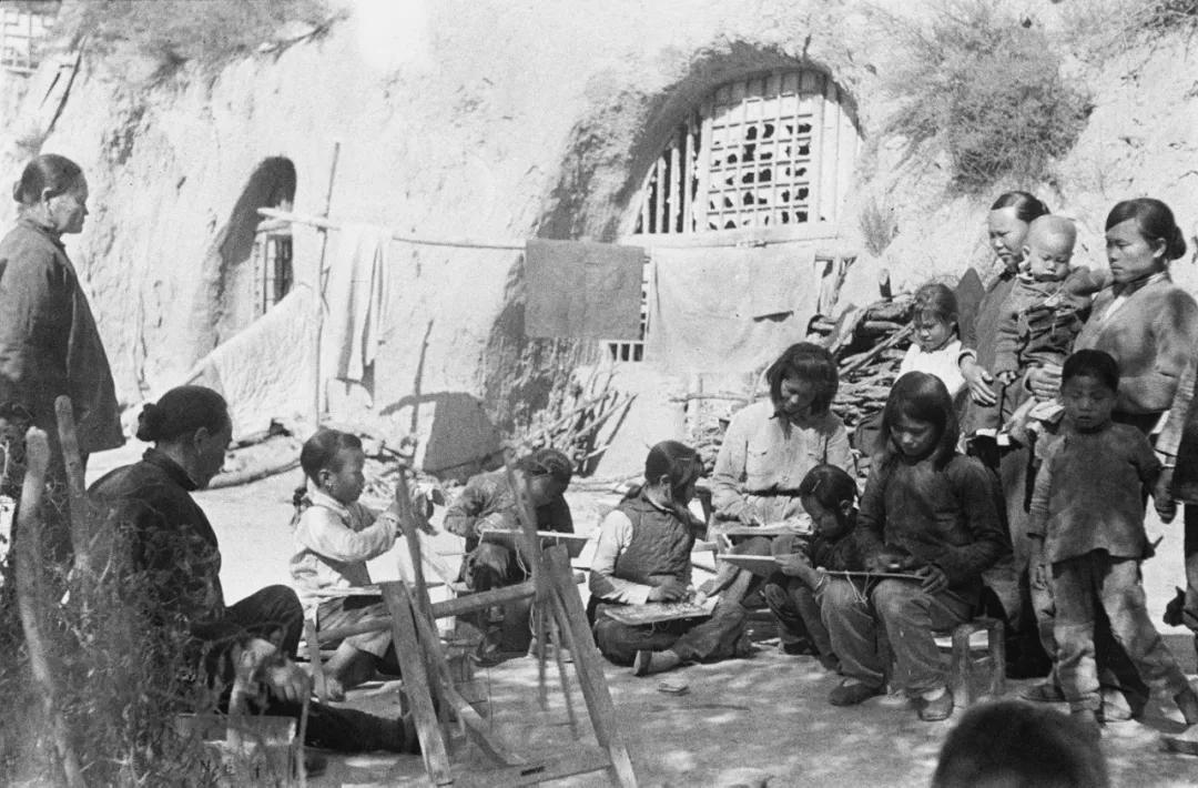 百年大党奋斗历程及其启示党课,百年大党永葆朝气的深刻启示