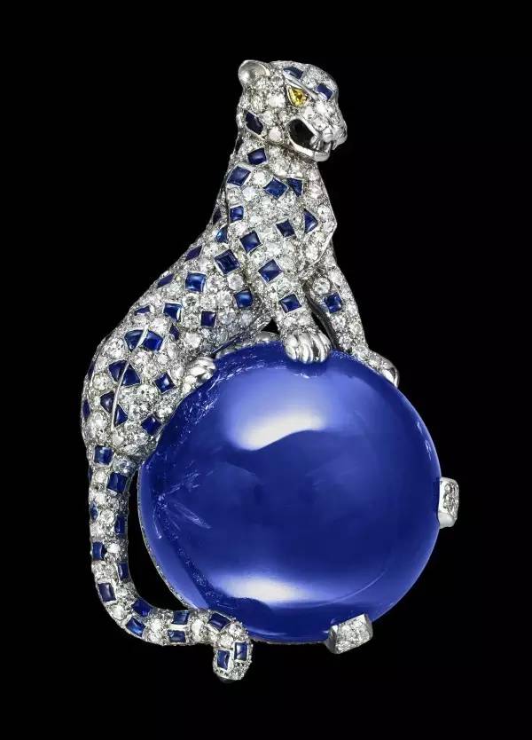 英国历史上最禁断的爱恋：国王退位，只为与她成婚