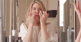 被公认最好用的眼膜抗衰老,十大公认好用便宜的眼膜