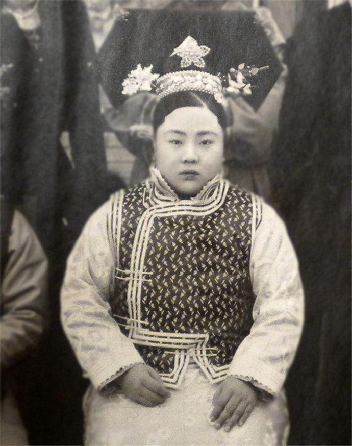 旧影珍藏：清末民国，那些成为历史的面孔