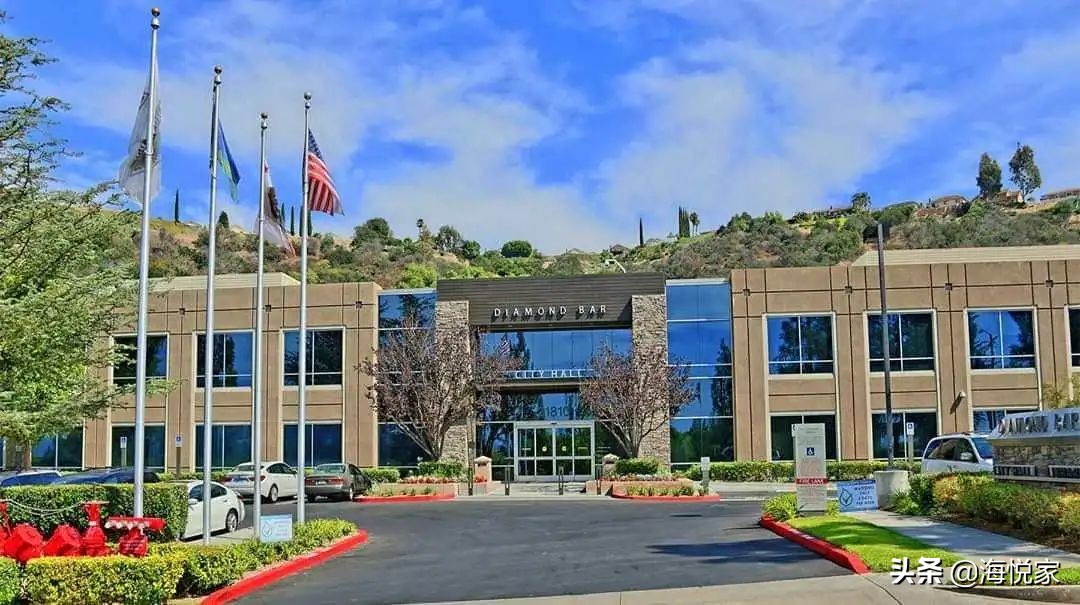 钻石吧离洛杉矶市区多远,钻石吧