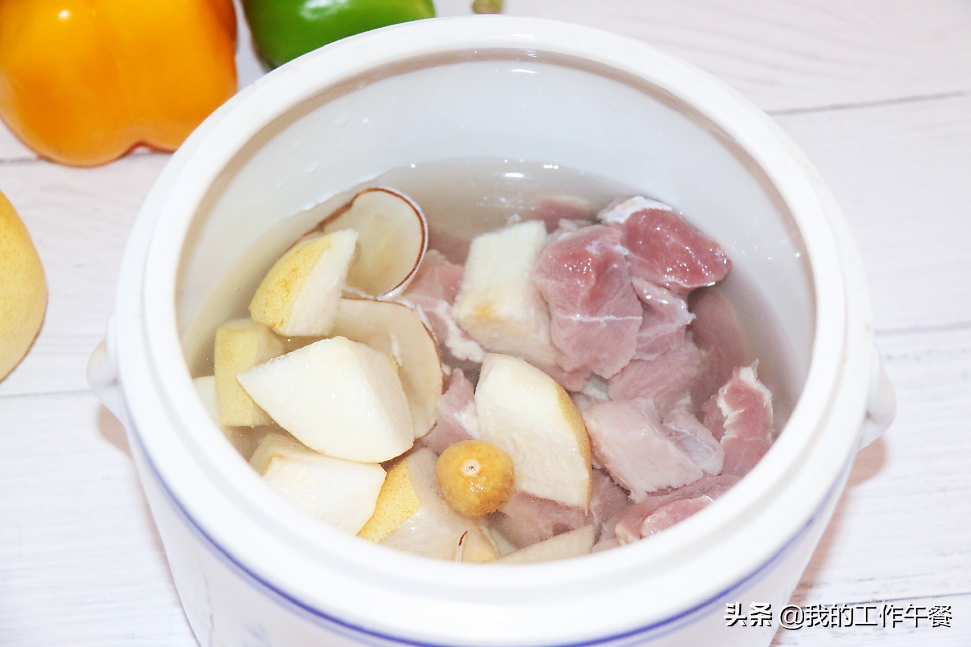 用什么煲汤可以止咳润肺,三种水果煮一锅润肺止咳清爽甘甜