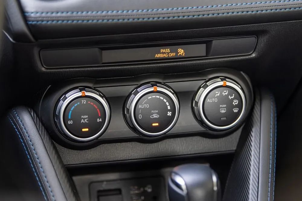 yaris鍥藉浠锋牸,涓扮敯yaris缇庣増