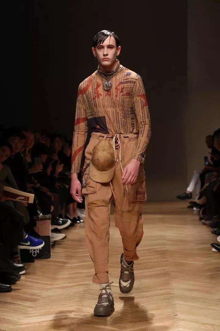 马克华菲时尚T恤,马克华菲巴黎时装周