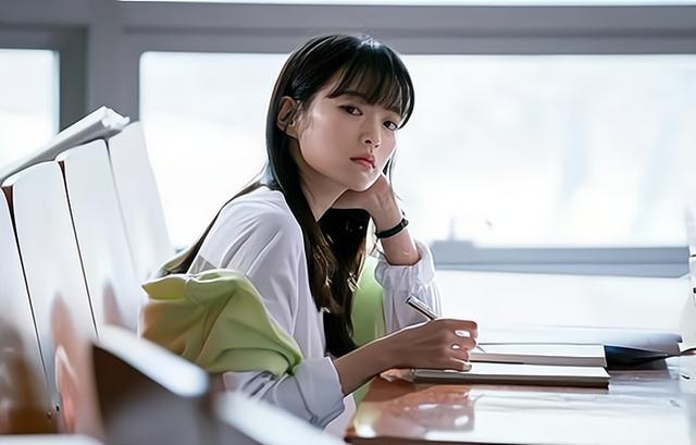 结婚纪念日该不该送钻戒,结婚纪念日老公补送钻戒