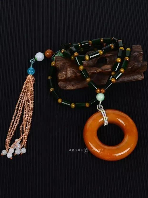 刘晓庆的珠宝首饰图片,向太珠宝和刘晓庆的珠宝