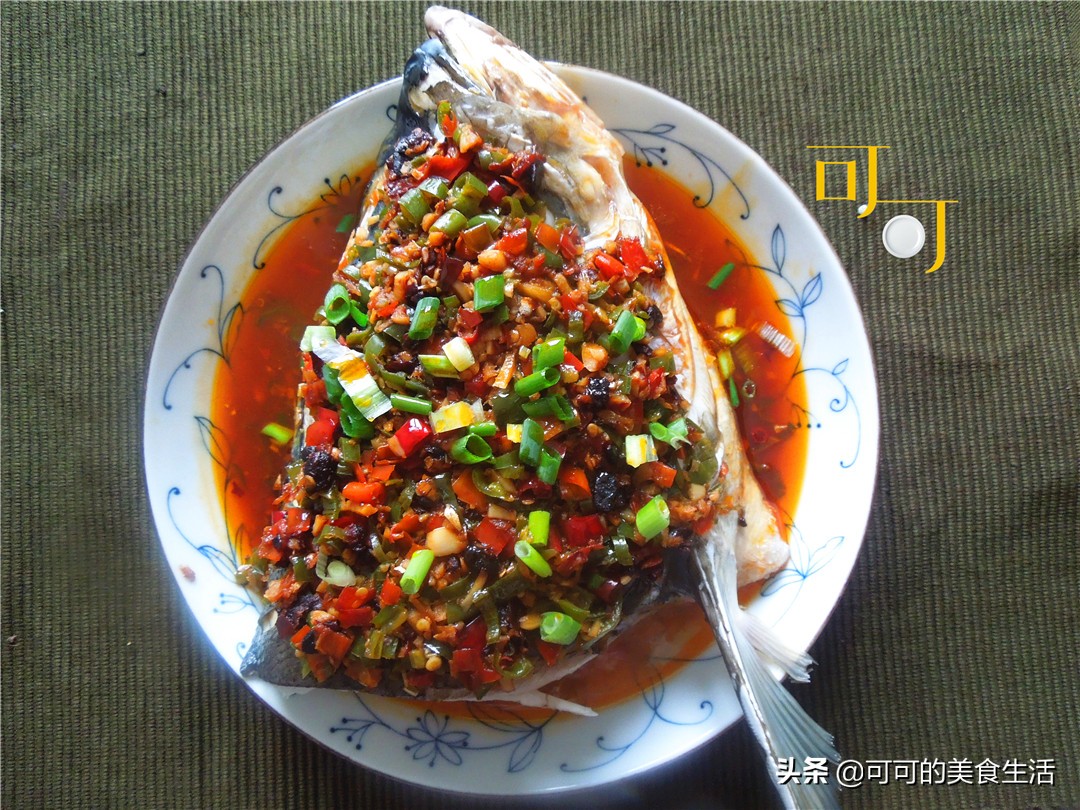 紫蒜辣酱蒸鱼头做法,剁椒蒸鱼头的辣酱