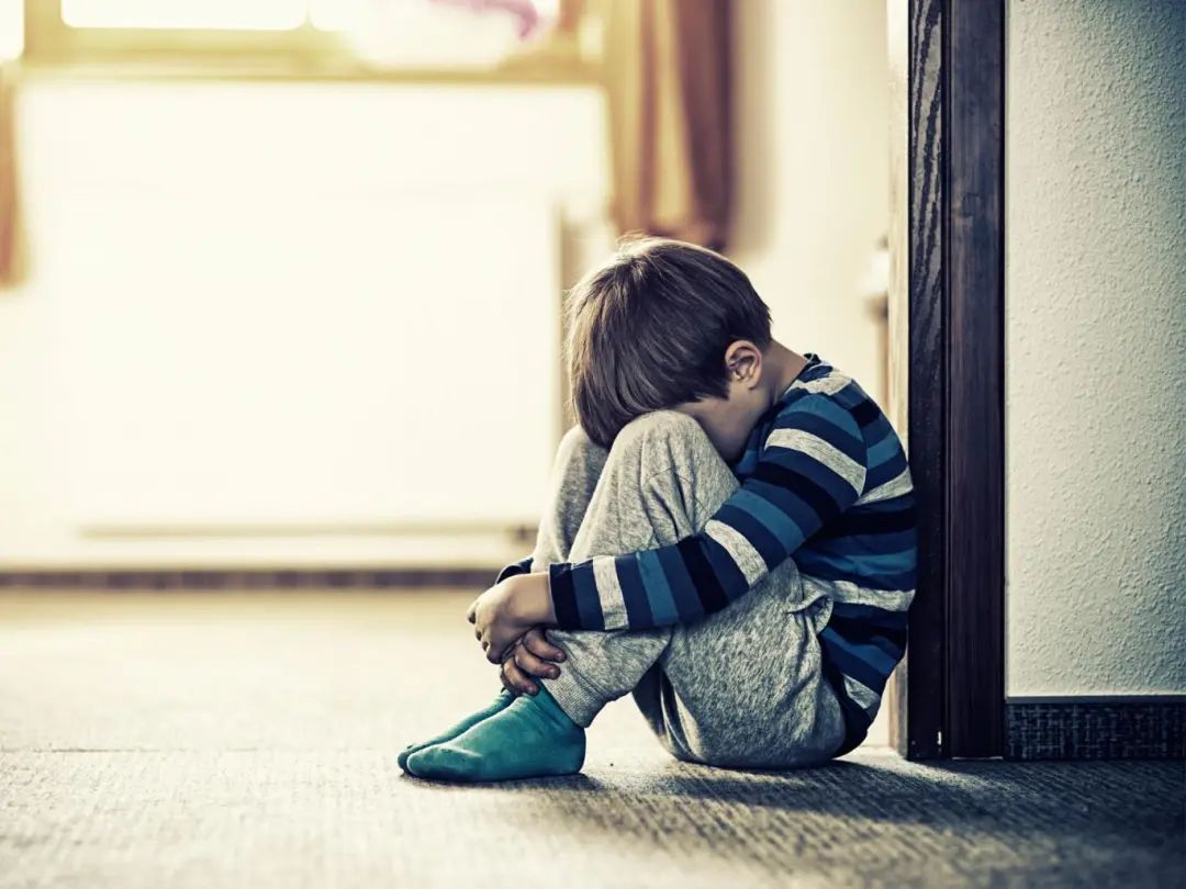 当孩子说妈妈好丑该怎么办,母亲嫌弃女儿太丑怎么办