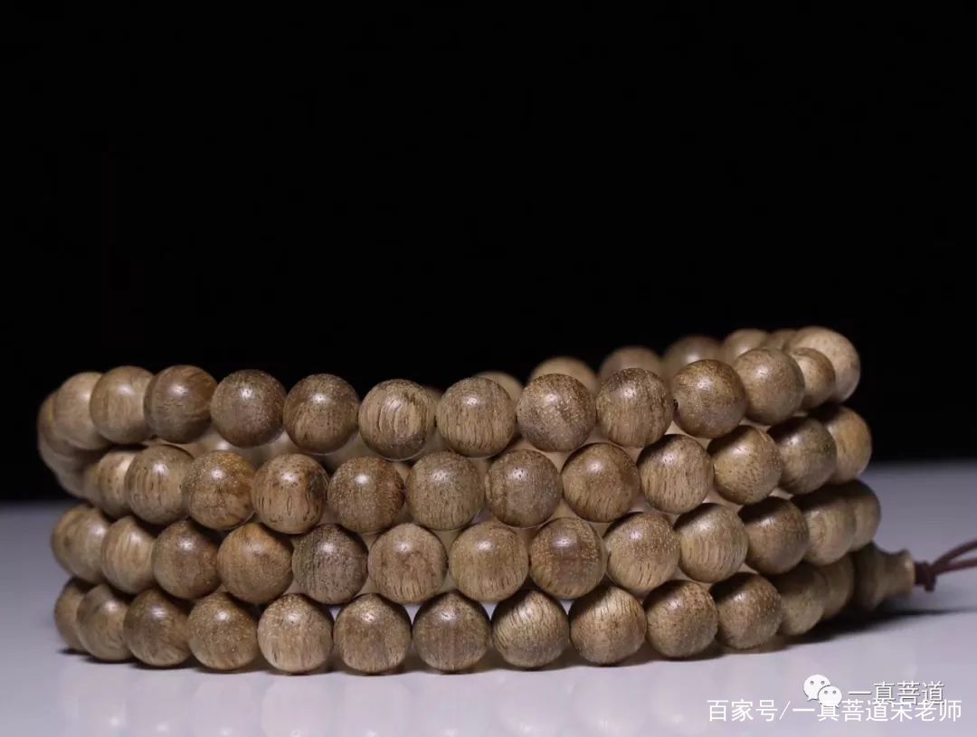 入门沉香手串有收藏价值吗,200元的沉香手串是真沉香吗